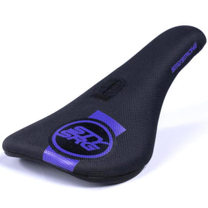 Stay Strong Icon Slim Pivotal Seat